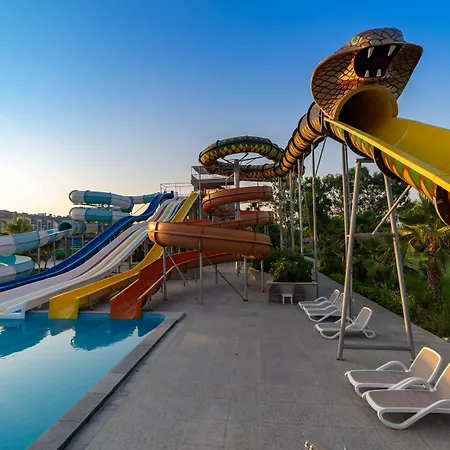 Sunmelia & Hotel 5*